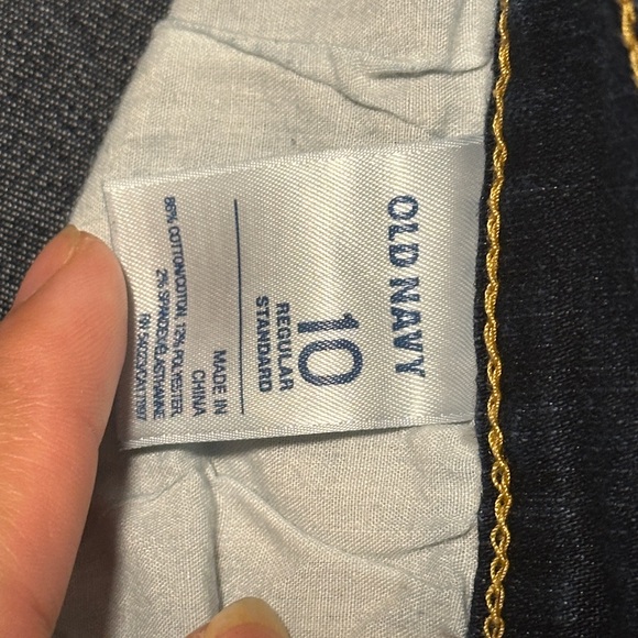 Old Navy flirt jeans - Picture 2 of 3